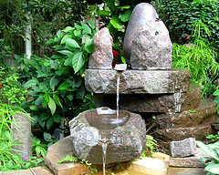 polyresin water fountains, resin water fountains,2rocks with water pouring out.